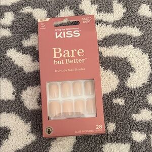 Kiss Bare but Better Nude Nail Set